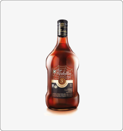 https://barsalicoresla18.com/wp-content/uploads/2022/10/Ron-Medellin-2000ml.png