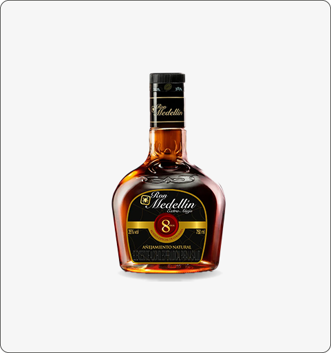 https://barsalicoresla18.com/wp-content/uploads/2022/10/Ron-medellin-8-años-750ml.png