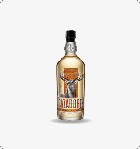 https://barsalicoresla18.com/wp-content/uploads/2022/10/Tequila-Cazadores-700ml-reposado.png